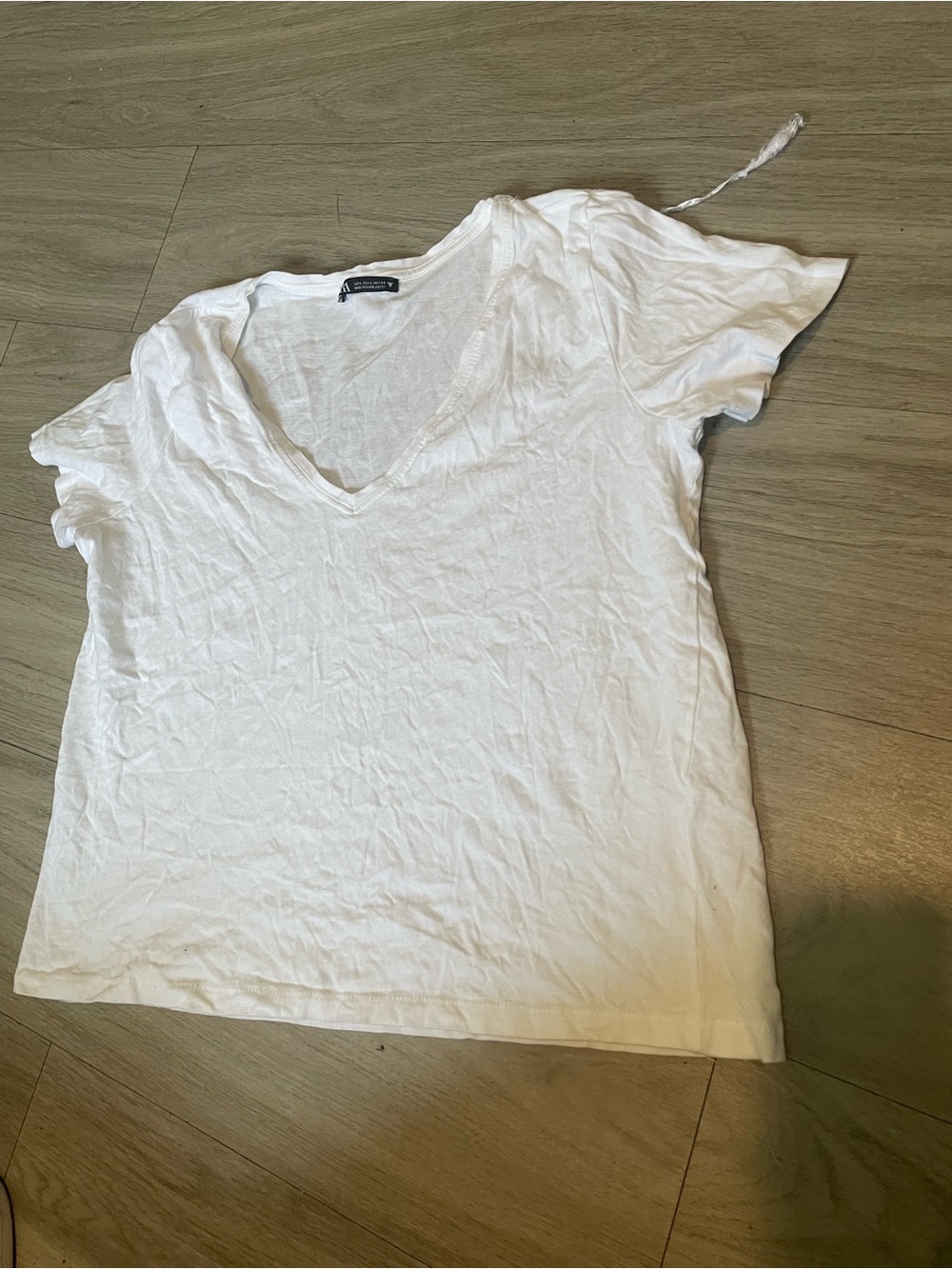 Zara White V-Neck Short Sleeve Tee